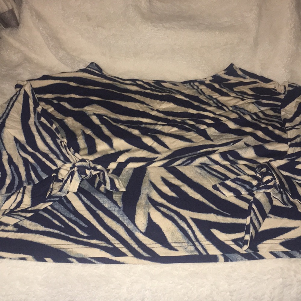 Chaps blue tan zebra blous 3/4 sleeves with ties